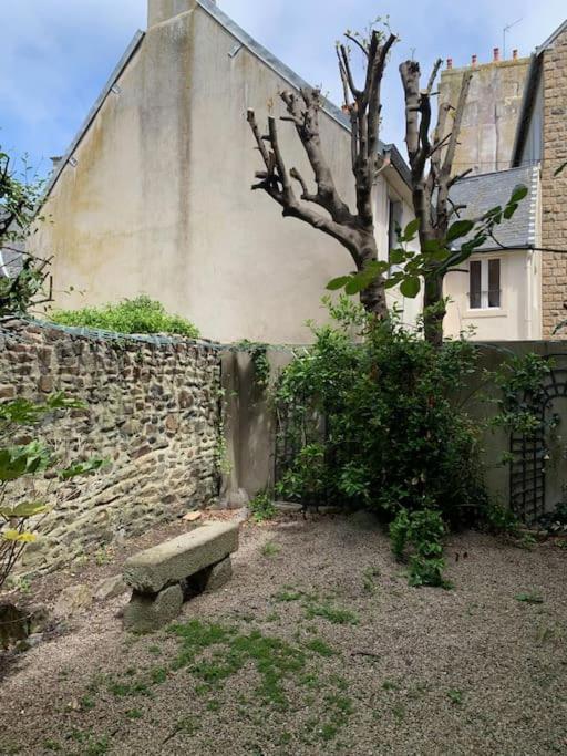 Maison Du Cap Lihou, Duplex Au 1Er Et 2Eme Etage Mansarde, Quartier Historique, Гранвил Екстериор снимка