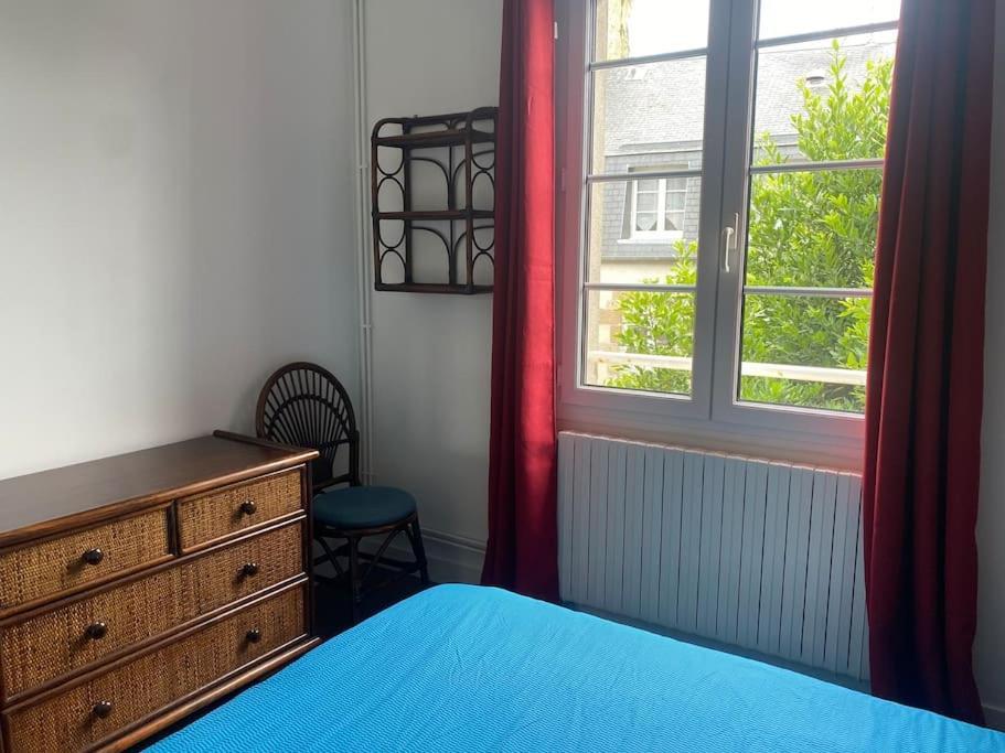 Maison Du Cap Lihou, Duplex Au 1Er Et 2Eme Etage Mansarde, Quartier Historique, Гранвил Екстериор снимка